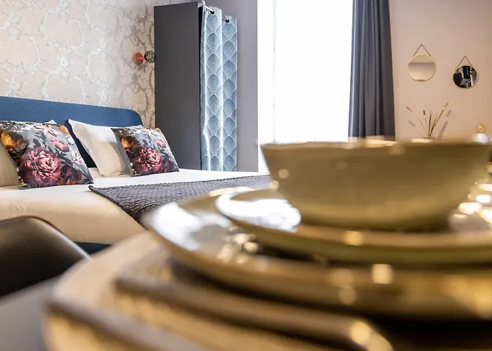 Escapade Place 11 - N2 Studio - Dinan Centre